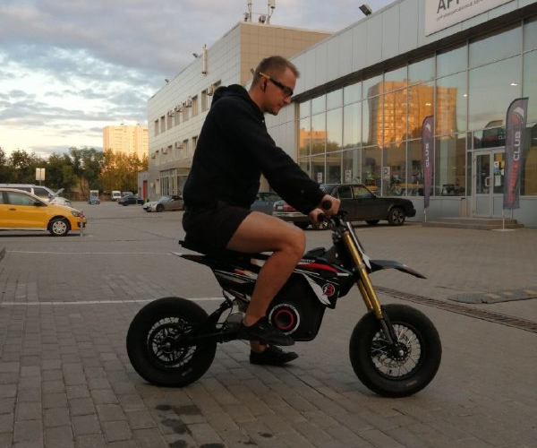 Мини электробайк BUTCH X2 в максимальной комплектации